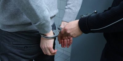 Police Arrest Handcuffs Offender - 4711018 / Pixabay