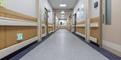 Hallway Hospital Clean Rooms Doors  - mspark0 / Pixabay