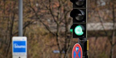 Traffic Light Green Road Traffic  - Alexas_Fotos / Pixabay