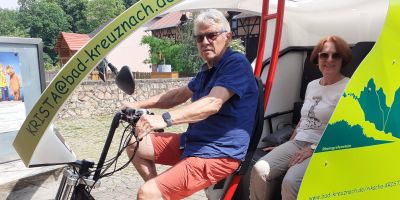Bad Kreuznach: Ehrenamtler erhalten Rikscha-Taxifahrt