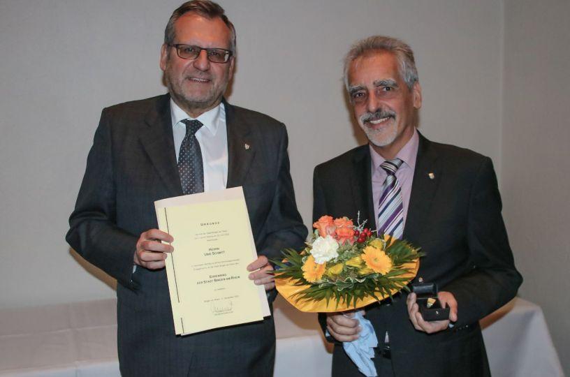 Schmitt erhält Ehrenring der Stadt Bingen