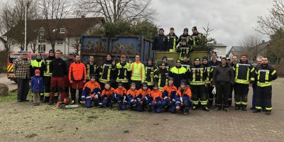 Bad Kreuznach: Weihnachtsbaumaktion der Freiwilligen Feuerwehr