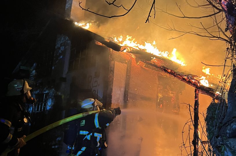 Freiwillige Feuerwehr rettet 13 Menschen