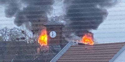 Mainz-Bingen: Dachstuhlbrand in Ingelheim