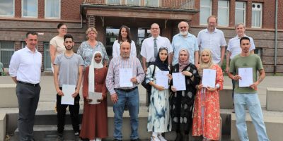 Bad Kreuznach: Oberbürgermeister überreicht Zeugnisse