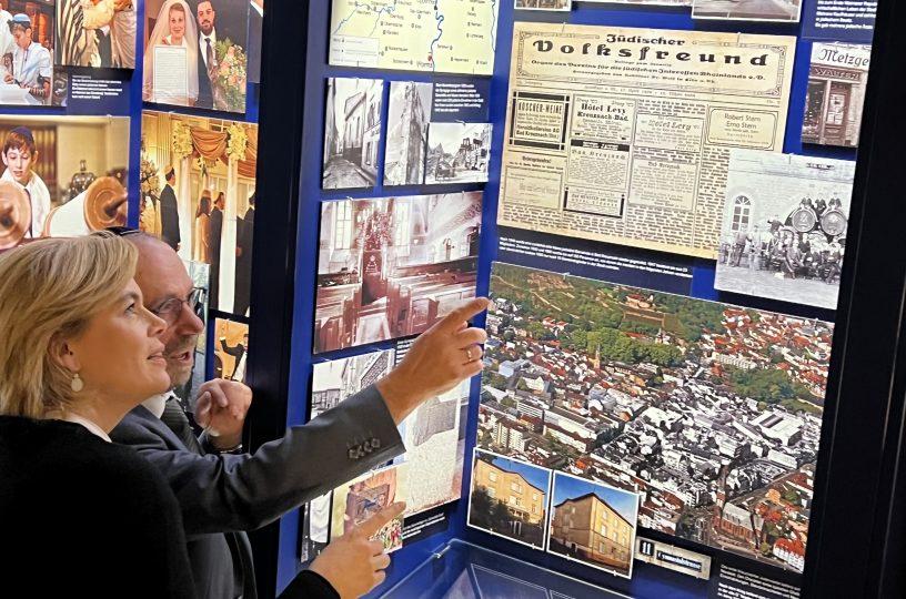 Klöckner besucht Bad Kreuznacher Synagoge