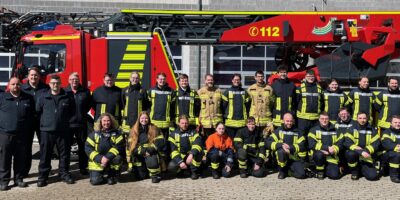 Bad Kreuznach: Landrätin besteht Grundausbildung zur Feuerwehrfrau