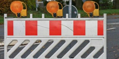 Baustelle, Straßensperrung, Absperrung, Bauarbeiten