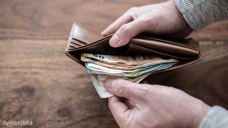 Diebstahl in Mainzer Bekleidungsgeschäft: Geldbörse aus Umkleidekabine entwendet