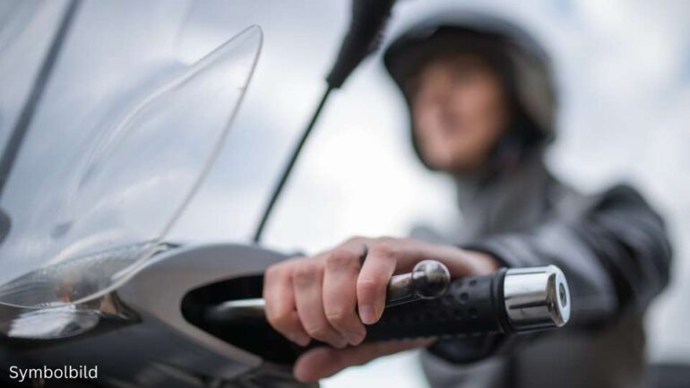 Polizei Mainz Rollerfaher unter Drogeneinfluss geflüchtet mit Unfall