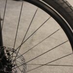 Unfall mit Fahrradfahrer in Bad Kreuznach, Polizei sucht beteiligten Autofahrer