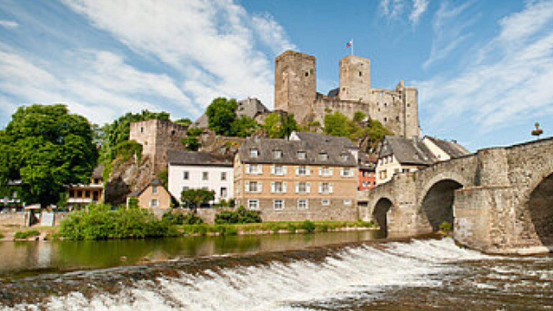 Burg Thurant bei Alken ist eine der ältesten Burganlagen an der Mosel und eine der interessantesten dazu / Foto: RLP Touristik