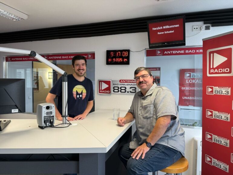 Rainer Schoebel vom HFC Hargesheimer Fassenachts Club zu Wein im Wingert im Nahe Dran Interview bei Antenne Bad Kreuznach
