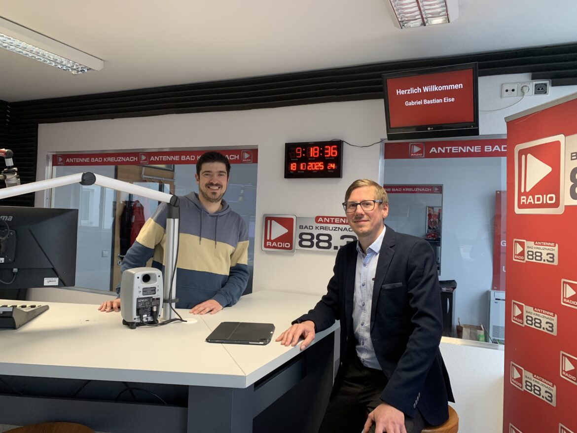 Gabriel Bastian Eise vom Salzzeit Inhalatorium Bingen im Nahe Dran Interview auf Antenne Bad Kreuznach