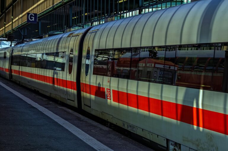 train, railway station, transportation, transport, railroad, railway, rail, rail traffic, platform, central station, deutsche bahn, germany, deutsche bahn, deutsche bahn, deutsche bahn, deutsche bahn, deutsche bahn