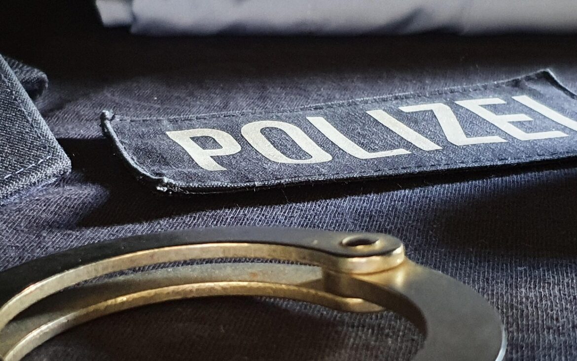 police, handcuffs, uniform, cop, policeman, officer, law, authority, enforcement