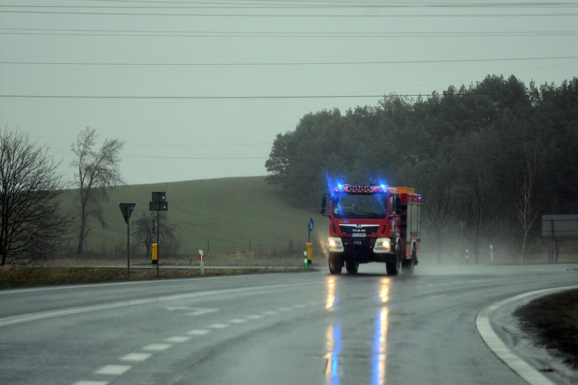 fire brigade, firetruck, firefighting, road, emergency services, raining, accident, collision, fire brigade, fire brigade, firetruck, firetruck, firetruck, firetruck, firetruck, emergency services
