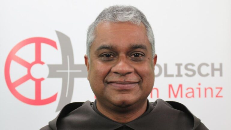 Karmeliten-Pater Joshy Pottackal wird neuer Weihbischof im Bistum Mainz
