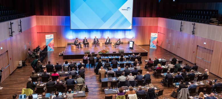 Städtetag Rheinland-Pfalz tagt in Ingelheim – Kommunen fordern Neuanfang bei Finanzen