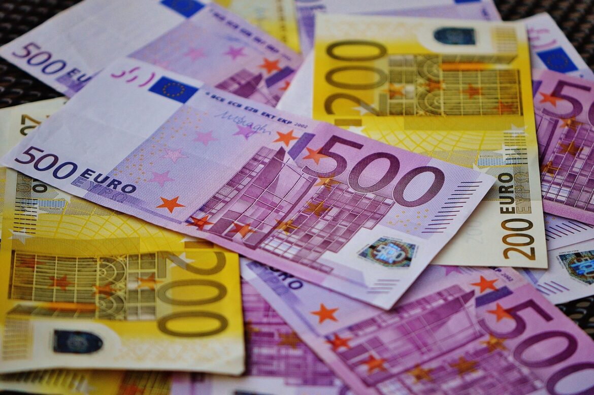 money, seem, euro bills, currency, finance, dollar bill, banknote, euro notes, euro, lots, save up, paper money, 500 euro, 200 euro, euro, euro, euro, euro, euro