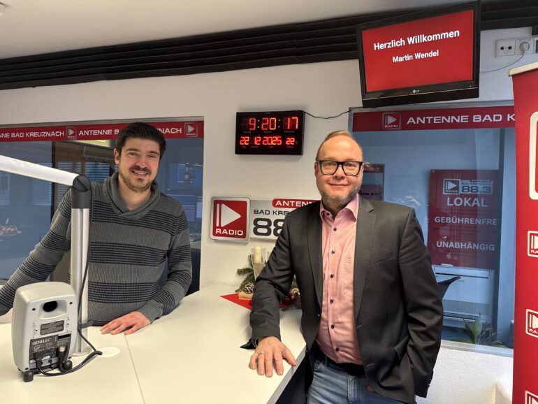 Musikverein MV Tiefenstein zu Gast bei Antenne Idar-Oberstein über Weihnachtskonzert 2025 und Kulturpreis der Stadt