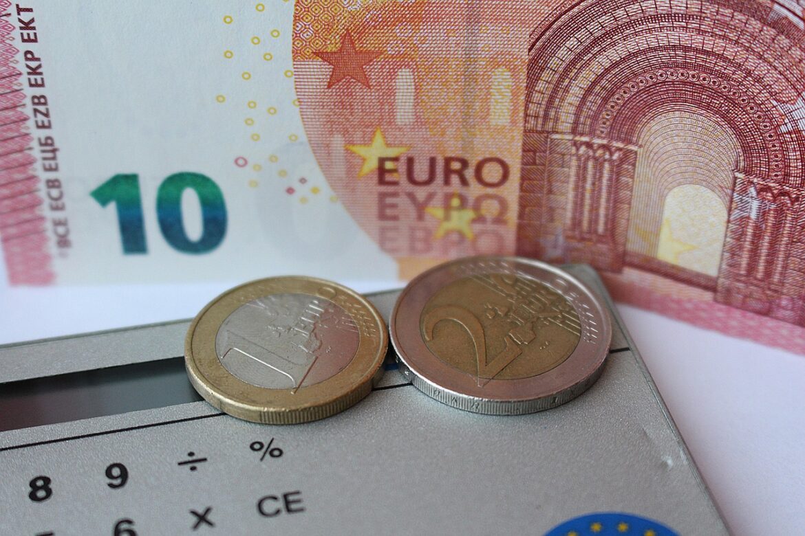 euro, calculate, calculator, dollar bill, coins, how to calculate
