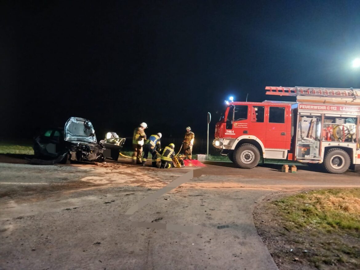  Eine Schwerverletzte bei Frontalzusammenstoß auf der Landstraße zwischen Langenlonsheim und Guldental - Bad Kreuznach Blaulicht  Nachrichten