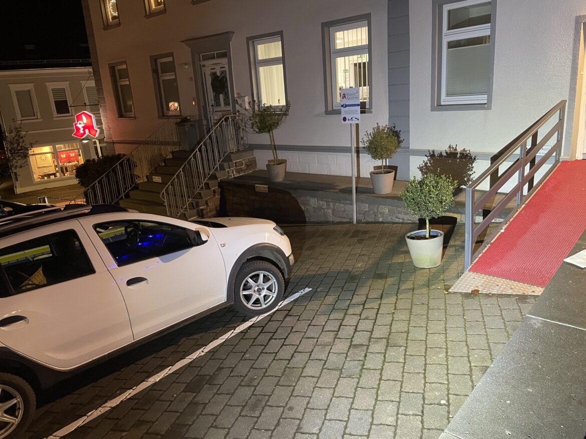 Unfallflucht in Birkenfeld – Polizei bittet um Hinweise - Birkenfeld Blaulicht Nachrichten