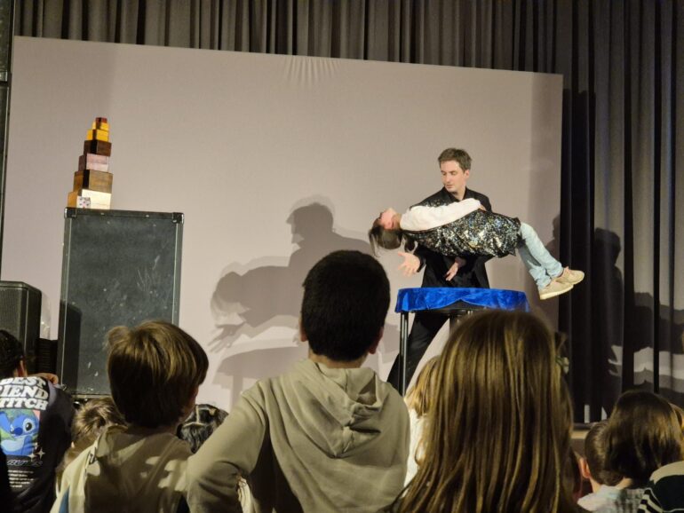  Kinderzaubershows ziehen über 700 Besucher im Landkreis Bad Kreuznach an - Bad Kreuznach  Nachrichten