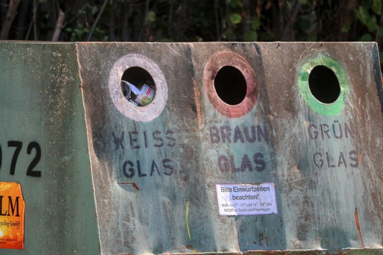 Glascontainer im Landkreis Alzey-Worms werden wieder geleert