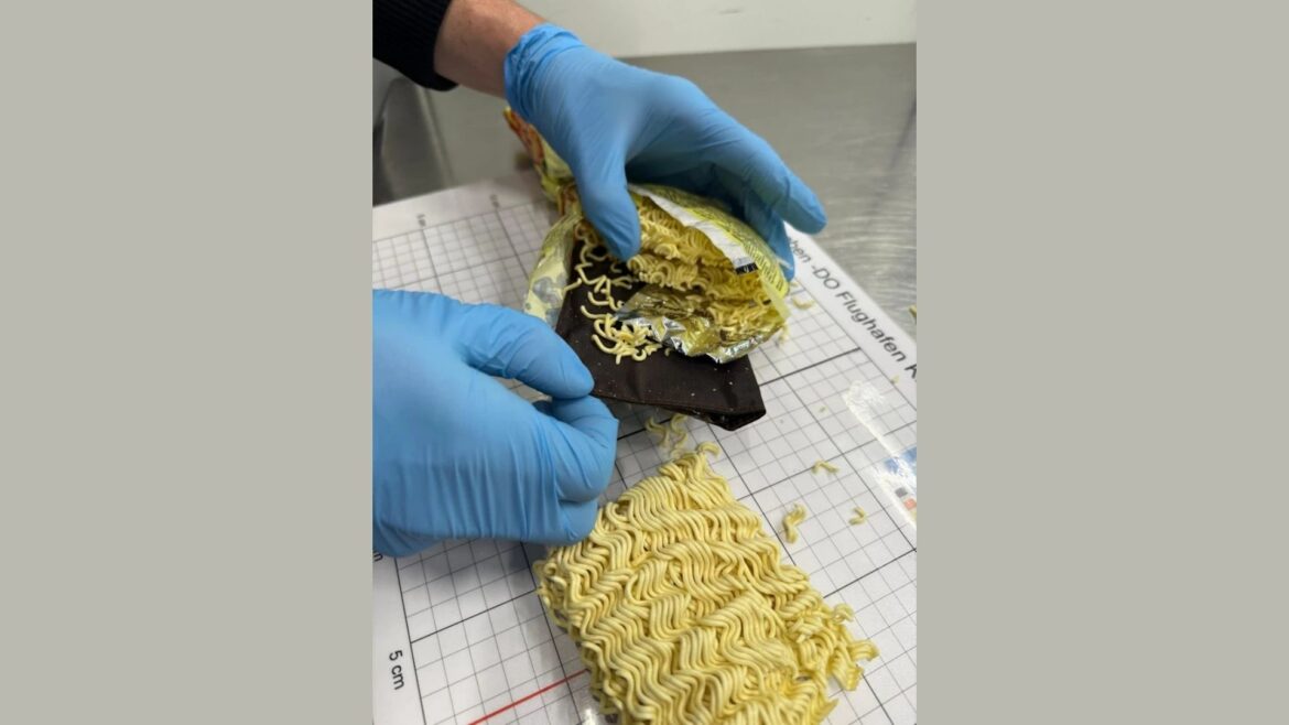 Goldschmuck Zoll Instantnudeln Nudeln