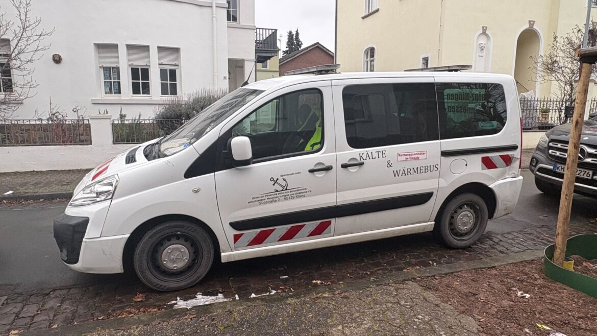  Julia Klöckner unterstützt Kältebus-Projekt für Obdachlose in Bad Kreuznach - Bad Kreuznach Regional Themen im Programm  Nachrichten