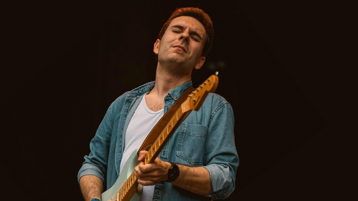 LUKE BAND