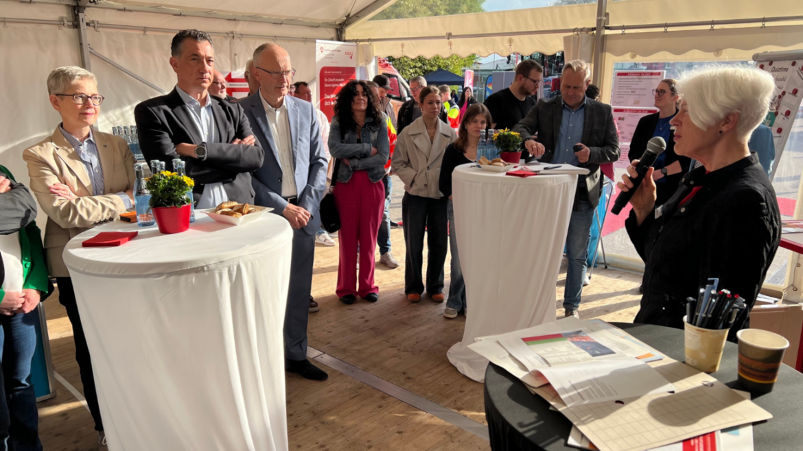  Ausbildungsbörse in Bad Kreuznach für Jugendliche wichtige Anlaufstelle - Bad Kreuznach  Nachrichten