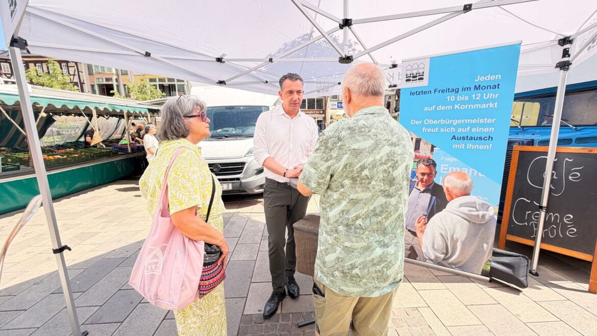 Marktgespräch mit Bürgern Oberbürgermeister Emanuel Letz