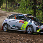 Claire Schönborn beim Rallye-Fahren
