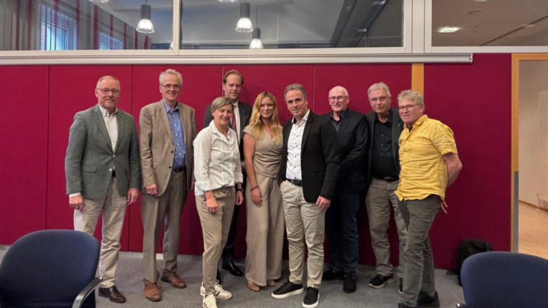 Aufsichtsrat und Vorstand der Lebenshilfe Bad Kreuznach e.V. (von links nach rechts) Steffen Roßkopf, Jörg Berres, Christina Gei-Weyand, Dr. Jens Edgar Hoffmann, Katharina Bork, Benjamin Rubröder, Wolfang Jung, Rüdiger Dunkel, Berthold Sommer
